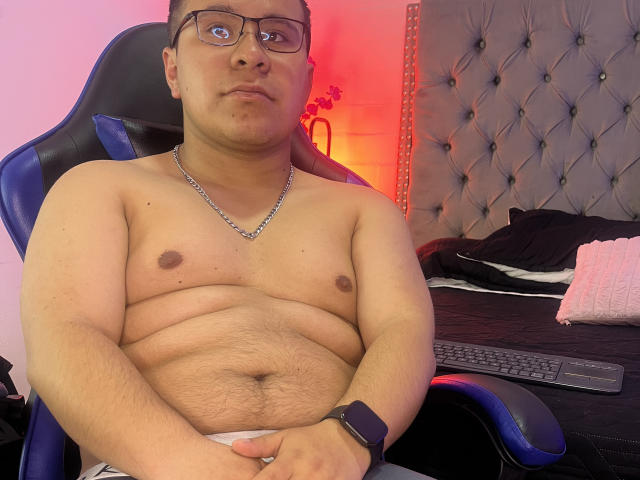ThiiagoSaenz - Live sex cam - 29523737