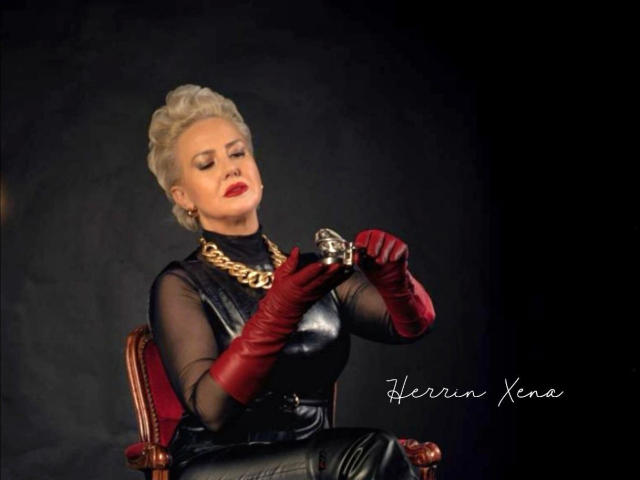 Herrin-Xena-hot - Sexe cam en vivo - 29524394