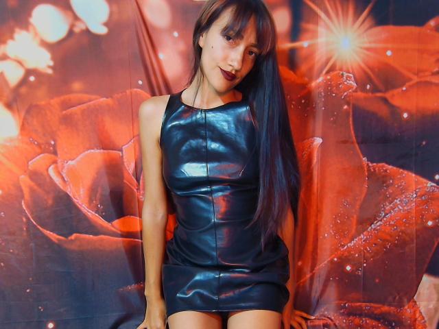 KiriamGomez - Live porn &amp; sex cam - 29525699