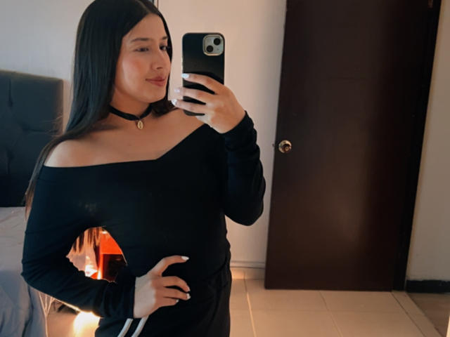 EmmaLombardi - Live porn &amp; sex cam - 29531252