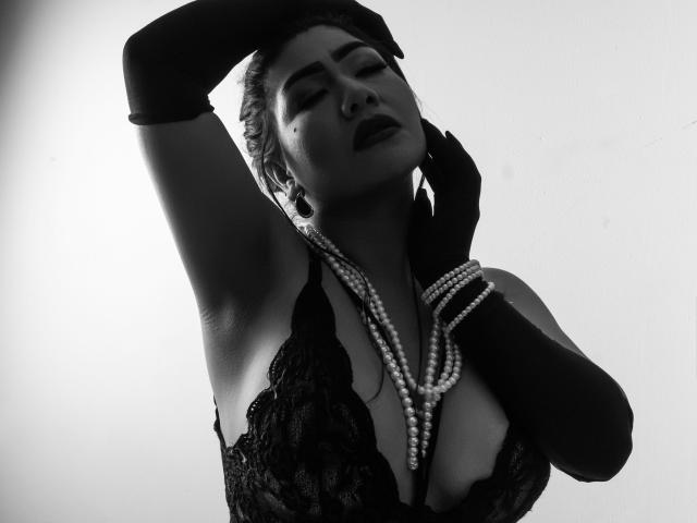 KhloeLawson - Live sex cam - 29538089