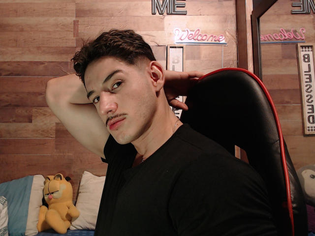 JonathanJeremiah - Live porn &amp; sex cam - 29538965