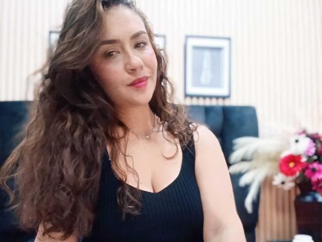 TheresaLarson - Live porn &amp; sex cam - 29540381