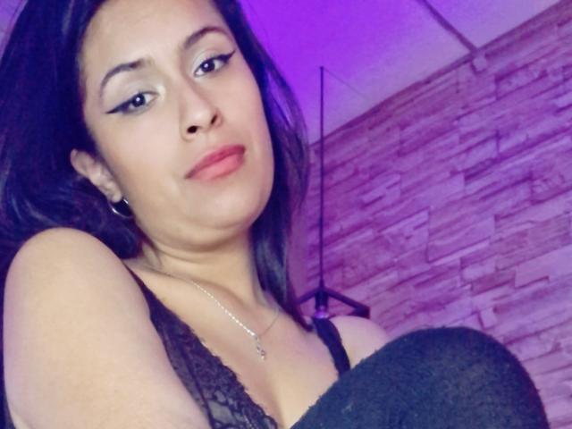 RoxanneHan - Live sex cam - 29542376