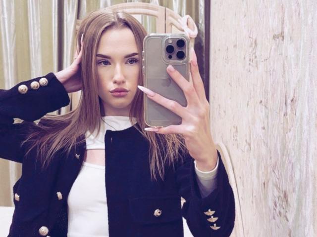 CourtneyDolly - Live Sex Cam - 29544224