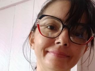 Watch  Luaunt live on XLoveCam
