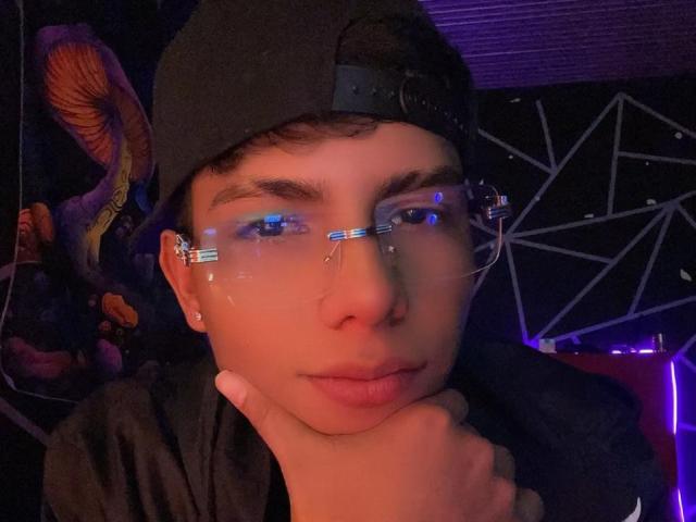 KingFastt - Live porn &amp; sex cam - 29554568