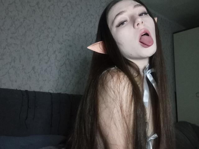 VeronicaAskwith - Live sex cam - 29560334
