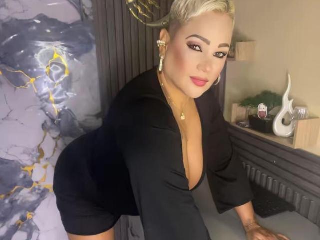 GianellaCox - Live porn &amp; sex cam - 29571455