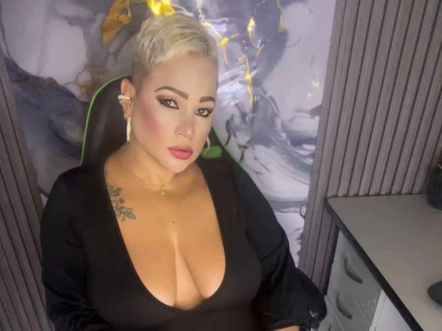 GianellaCox - Live porn &amp; sex cam - 29571461