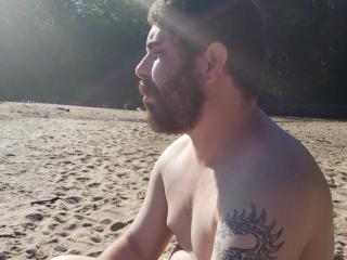 Watch  Mikhael69S live on XLoveCam