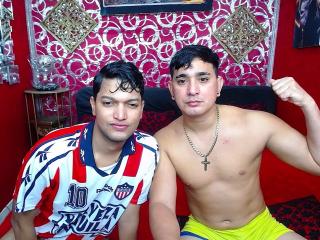 Watch DuoFelCarl Live on XLoveCam