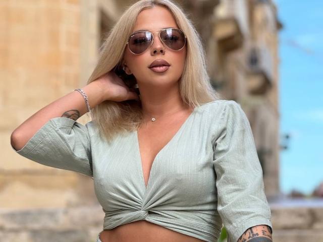 RedLara - Live porn &amp; sex cam - 29580518