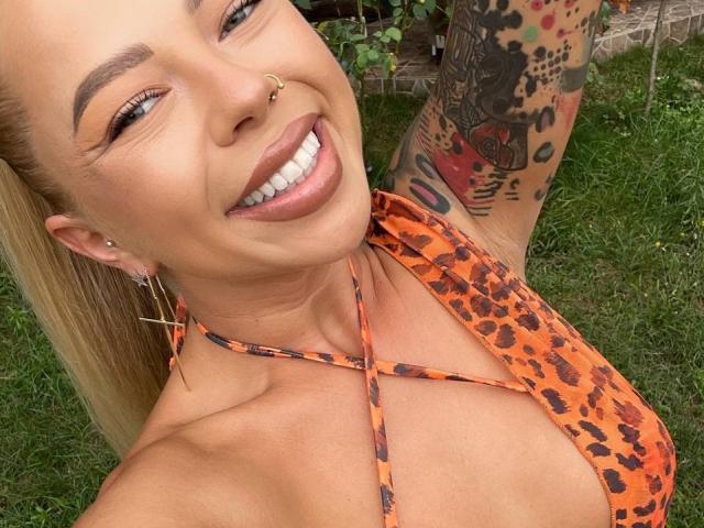 RedLara - сексуальная веб-камера в реальном времени - 29580545