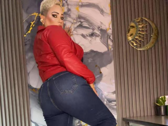 GianellaCox - Live porn &amp; sex cam - 29591699