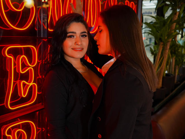MaraAndSara - Live sex cam - 29595365