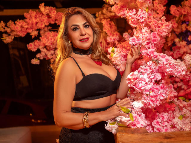 LylaGreen - Live porn &amp; sex cam - 29599073