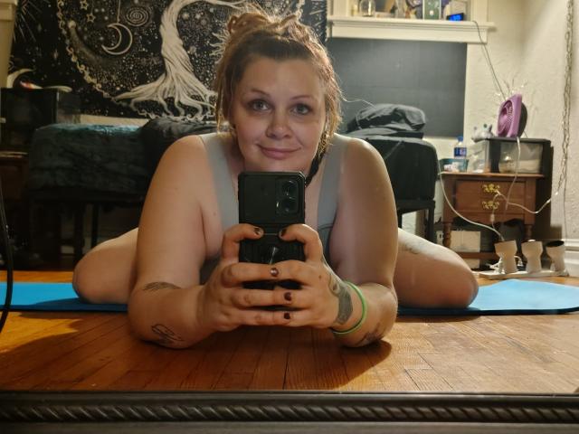 SavvyVi - Live Sex Cam - 29602580
