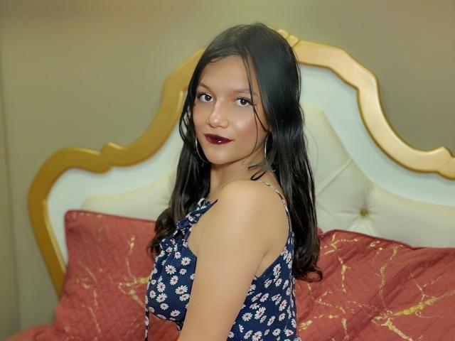 MelodyLauries - Live porn &amp; sex cam - 29603564