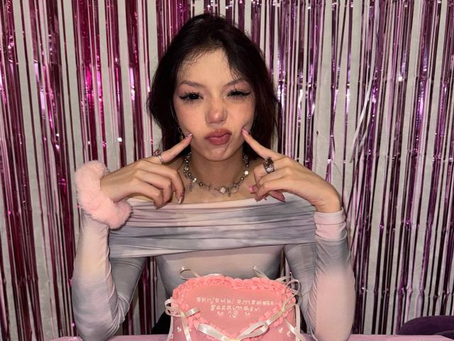 ShenikaBelle - Live porn &amp; sex cam - 29608919