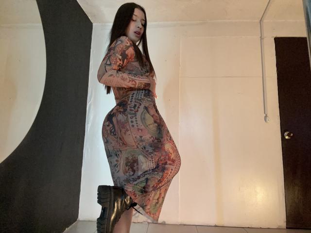 EmmaLombardi - Live porn &amp; sex cam - 29610065