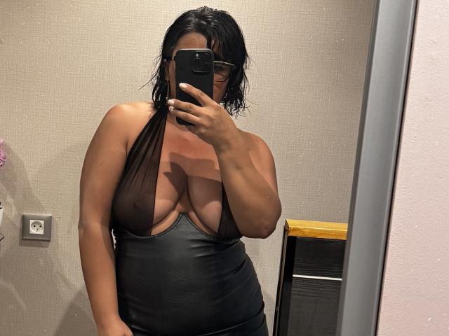 YnnaYub69 - Sexe cam en vivo - 29619116