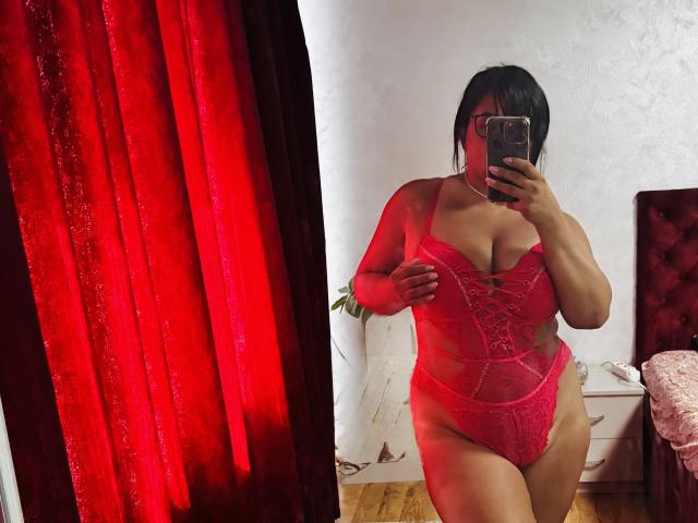 YnnaYub69 - Live sex cam - 29619158