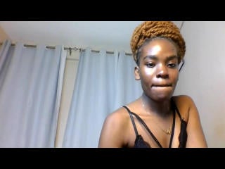 Watch  LexyApricot live on XLoveCam