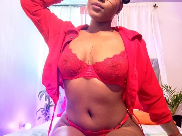 Caylin - Élő pornó és szexkamera - 29638604