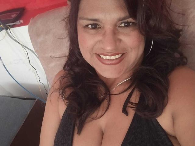 AngelaBrowm - Live porn &amp; sex cam - 29644841