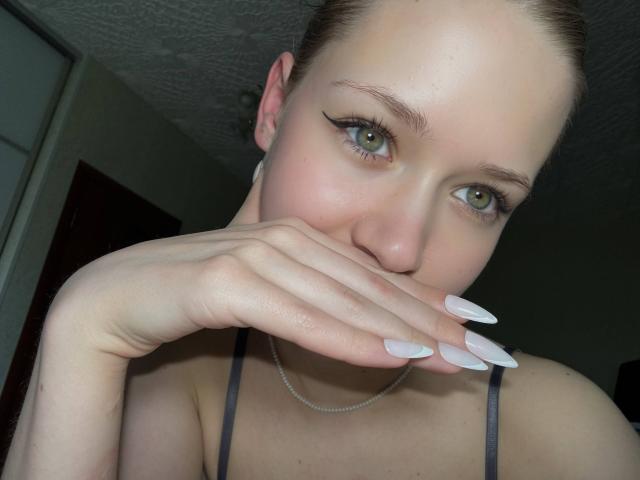 LillianaWhang - Porno na żywo i seks kamera - 29650607