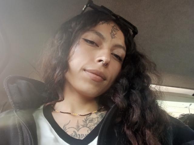 LaurieRzz - Sexe cam en vivo - 29651339