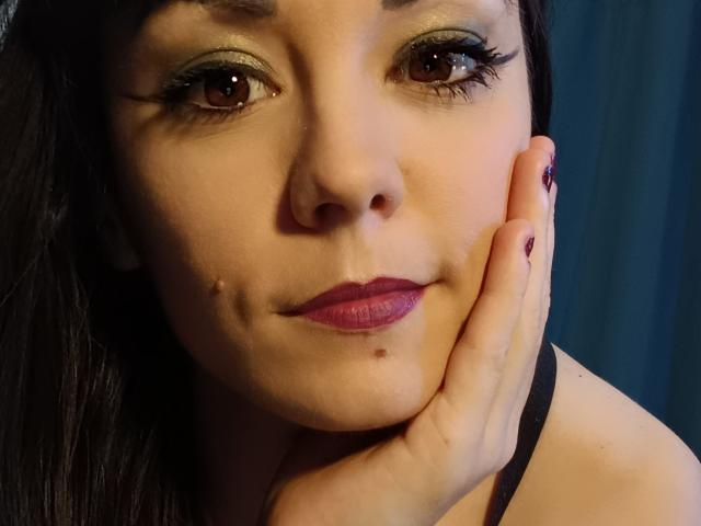 OrianaLaFrancaise - Live sexe cam - 29658536