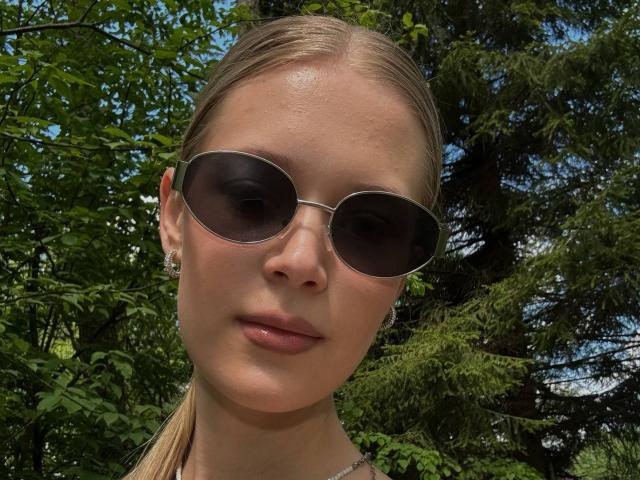 LillianaWhang - Porno na żywo i seks kamera - 29659805