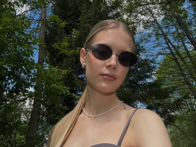 LillianaWhang - Porno na żywo i seks kamera - 29659811