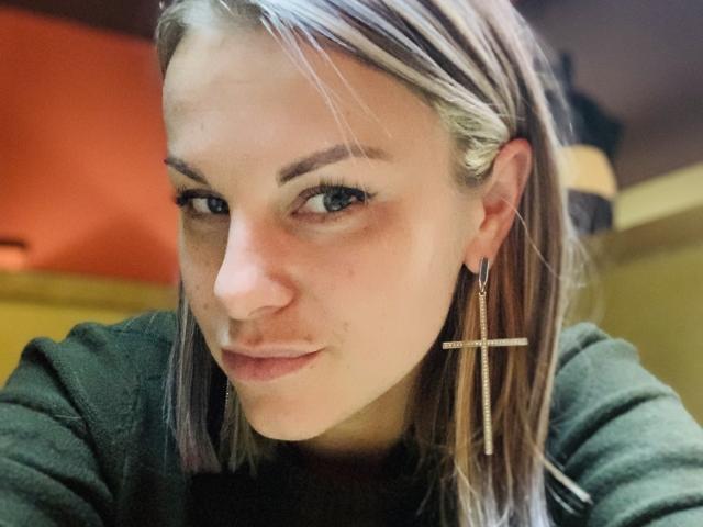 BelleLisaG - Live porn &amp; sex cam - 29664008