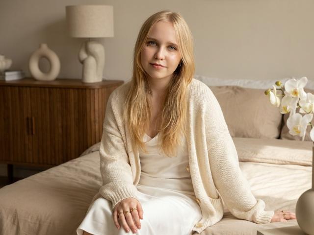 CaylaHenby - Live porn &amp; sex cam - 29671859