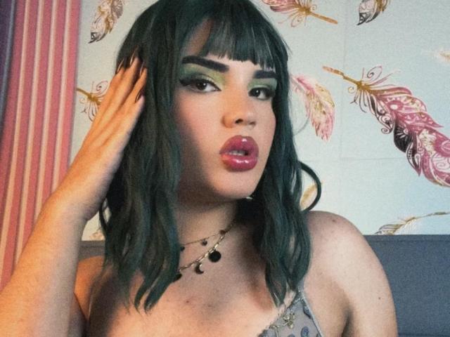 GlossyyBratz - Sexe cam en vivo - 29672984