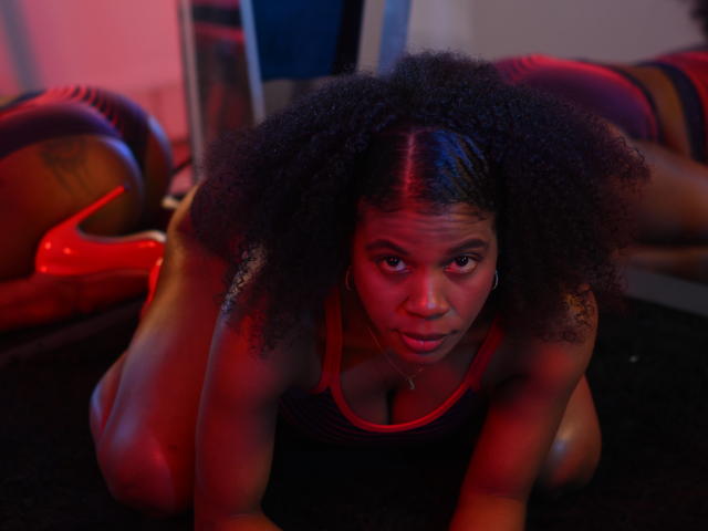 SarahiPusey - Live sex cam - 29677790