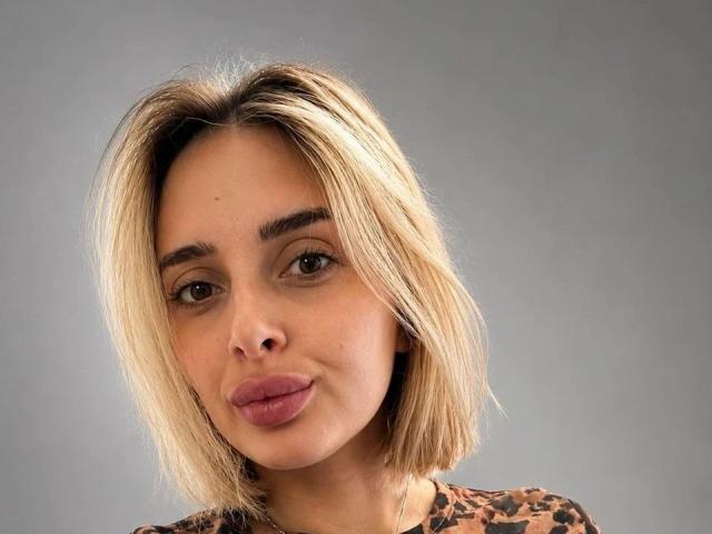 Katrina28-hot - Live porn &amp; sex cam - 29680289