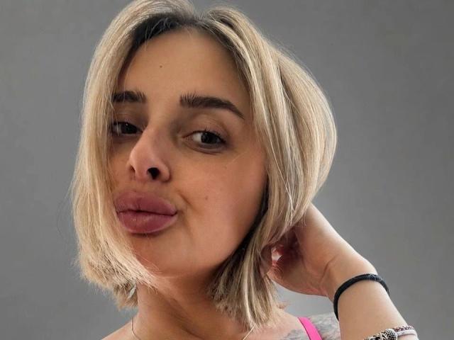 Katrina28-hot - Live porn &amp; sex cam - 29680298
