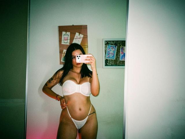 IsabellaJames - Élő pornó és szexkamera - 29680688