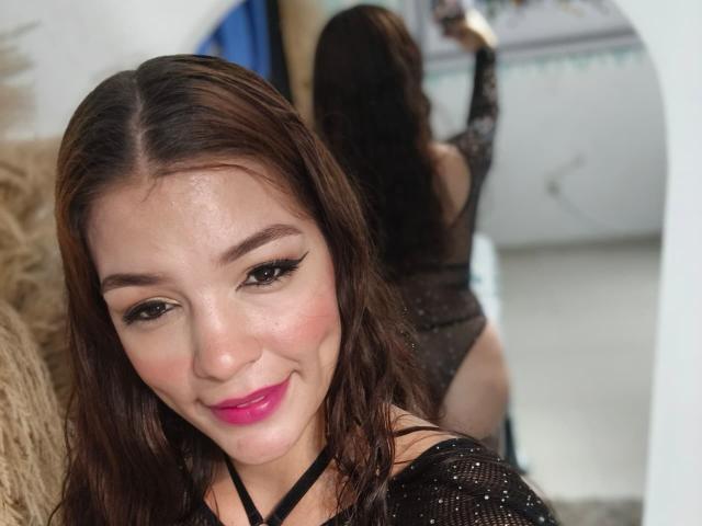 AliceKayleigh - Live sex cam - 29680817