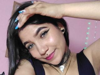 Watch  TaylorLees live on XLoveCam