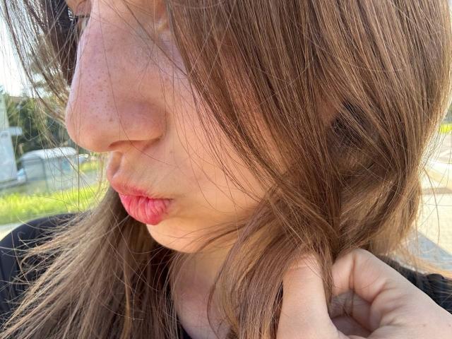 KarieMestler - Live Sex Cam - 29682545