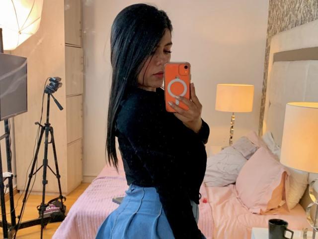 CatalinaReiyna - Live porn &amp; sex cam - 29683040