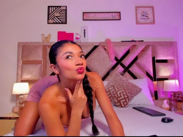 AmberSkylerr - Live porn &amp; sex cam - 29691770