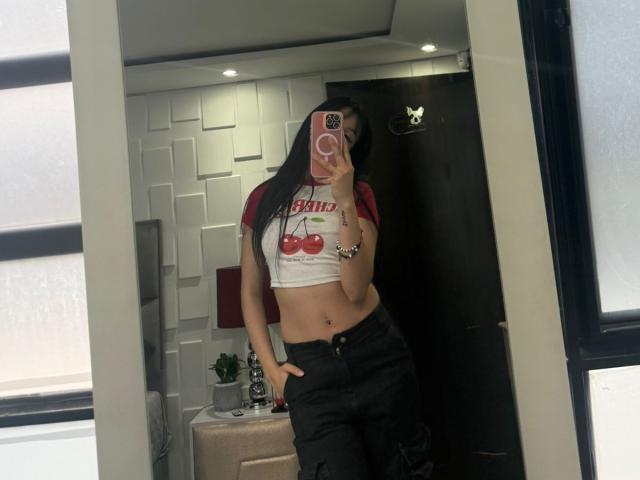 ValerieNoiir - Live porn &amp; sex cam - 29692853