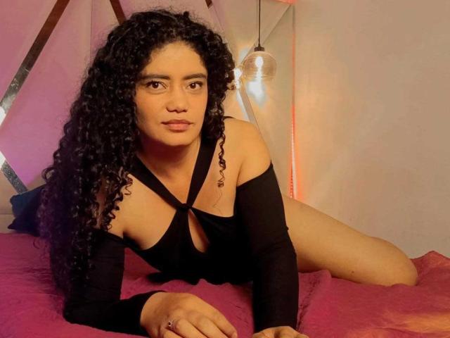 CurlyRuby - сексуальная веб-камера в реальном времени - 29693468