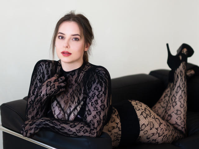 SophieXLips - Live porn &amp; sex cam - 29694797